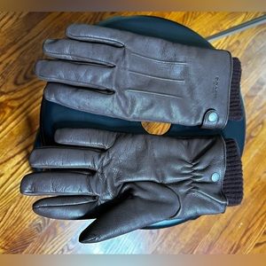 COACH LEATHER GLOVES, Small